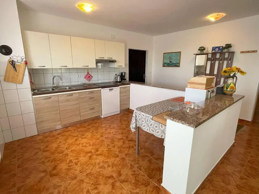 Villa Rosa Apartman Loborika